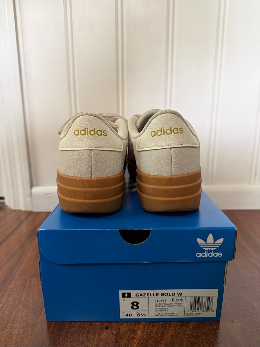 Like New Women’s adidas VL Court Bold Women's Shoes Light Beige Sz 8 - Picture 3 of 9